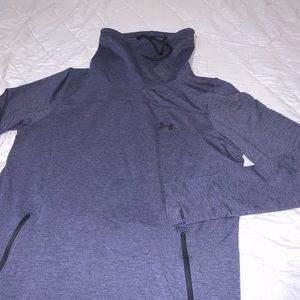 Under Armour Pull Over